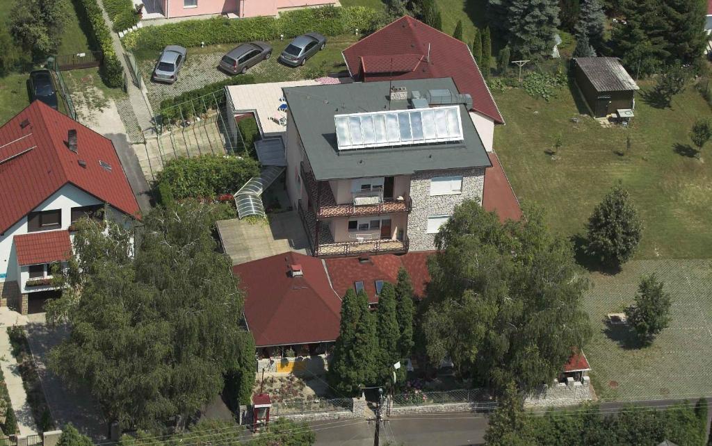 Feszek Apartmanhaz Вонярцвашгедь Екстер'єр фото